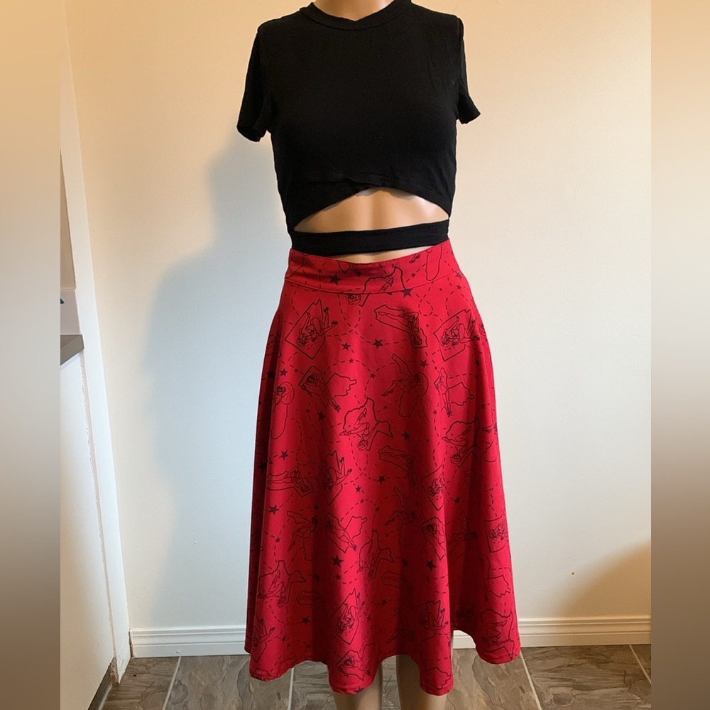 Vintage rockabilly print red skirts size: M